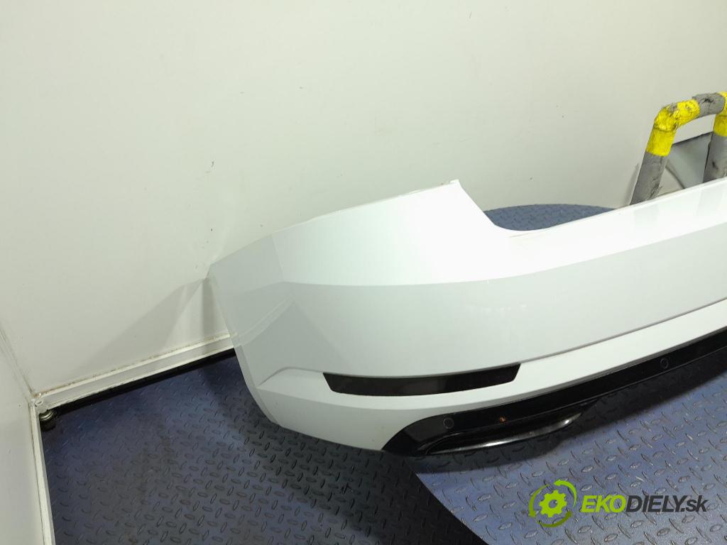 Skoda Superb 2019 nárazník Zad: