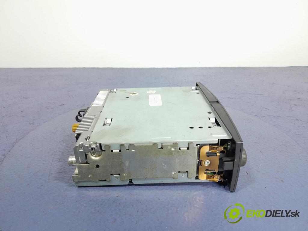 Renault Megane 2006 Radio I Navigace: 8200487884