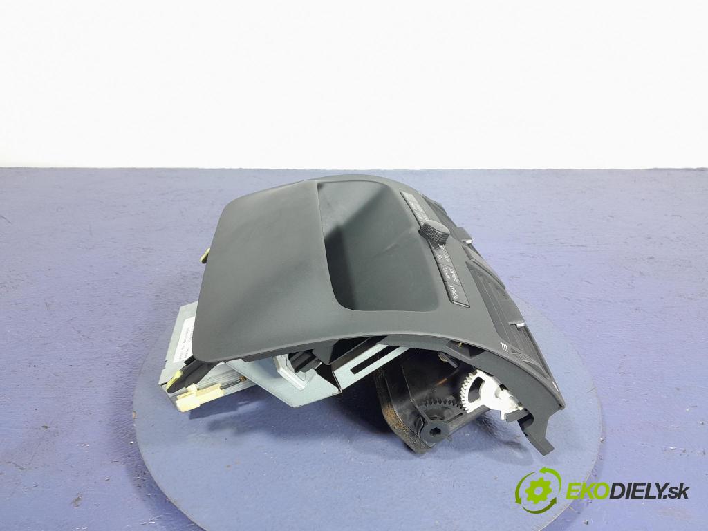 Toyota Avensis 2003 displej Radio / GPS 86110-05020