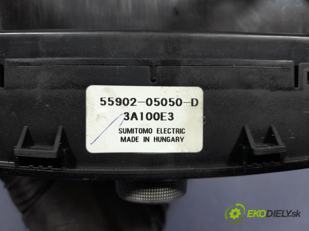 Toyota Avensis 2003 Radio I Navigace: 86120-05080