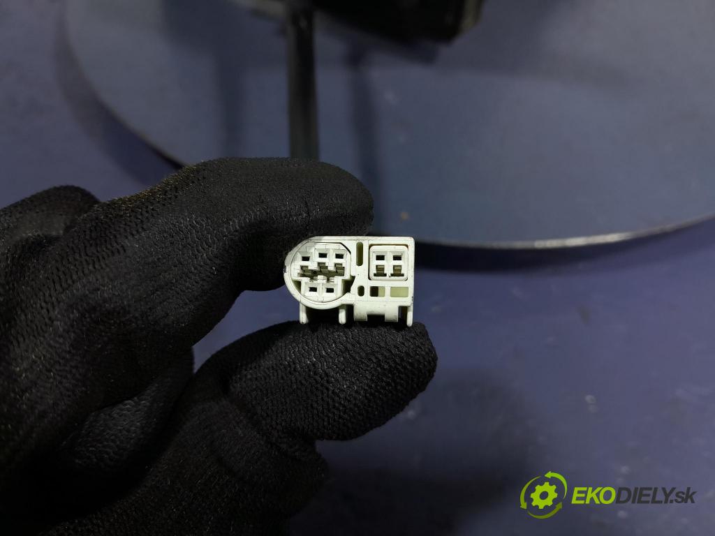 Toyota Avensis 2003 zrkadlo Vľavo: 