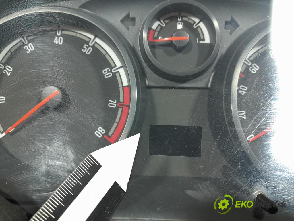 Opel Corsa 2010 Přístrojová deska 13312031