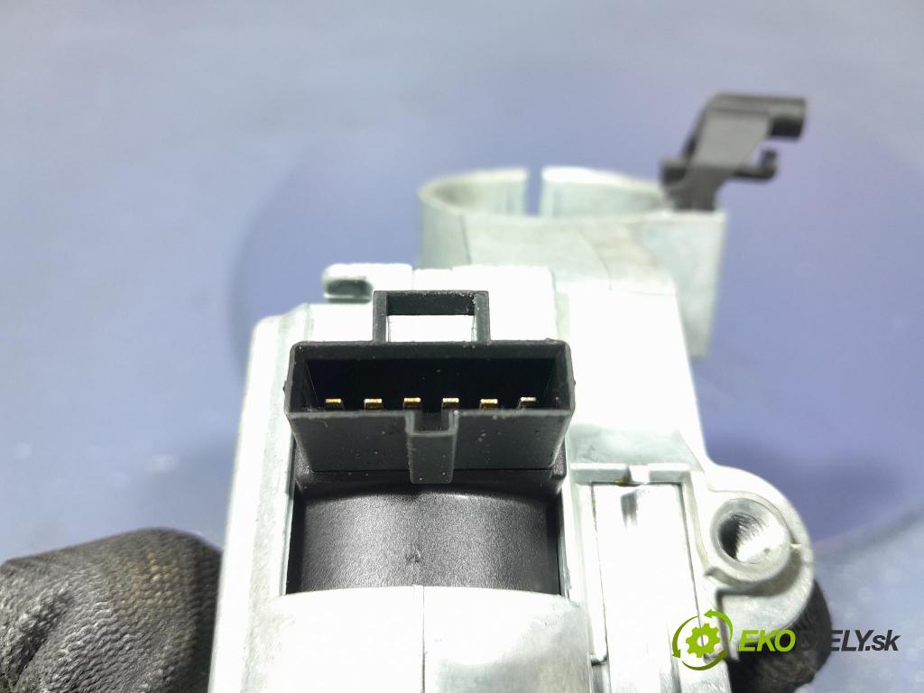 Opel Corsa 2010 Spínač zapaľovania: 56155E