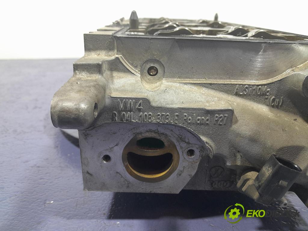 Skoda Superb 2019 hlava Motor: 04L103064J