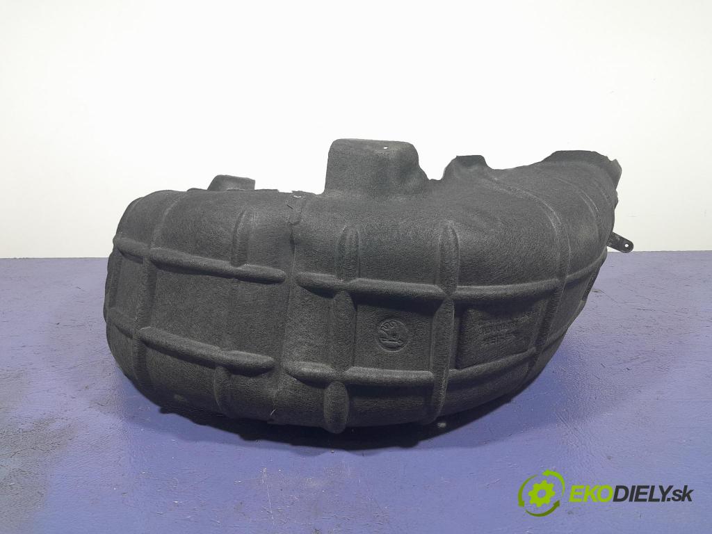 Skoda Superb 2019 blatník: plastický: Zad: 3V5810970