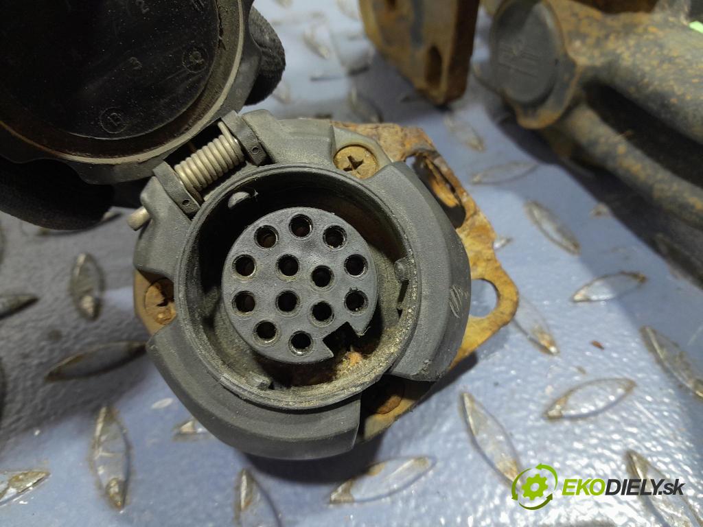 Honda Accord 2010 oko Do Přívěsy