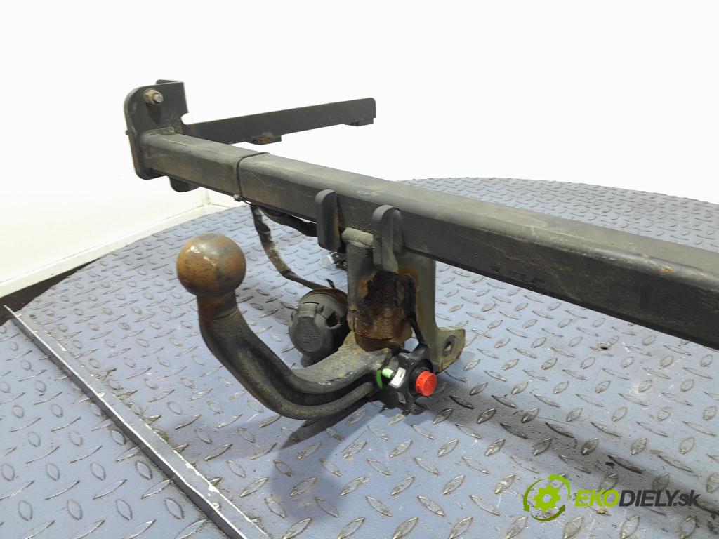 Honda Accord 2010 oko Do Přívěsy