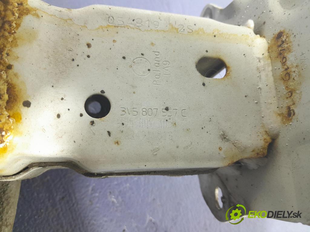 Skoda Superb 2019 výztuha narazník Zad: 3V5807537C