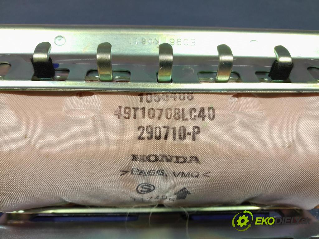 Honda Accord 2010 kokpit,pristrojová doska