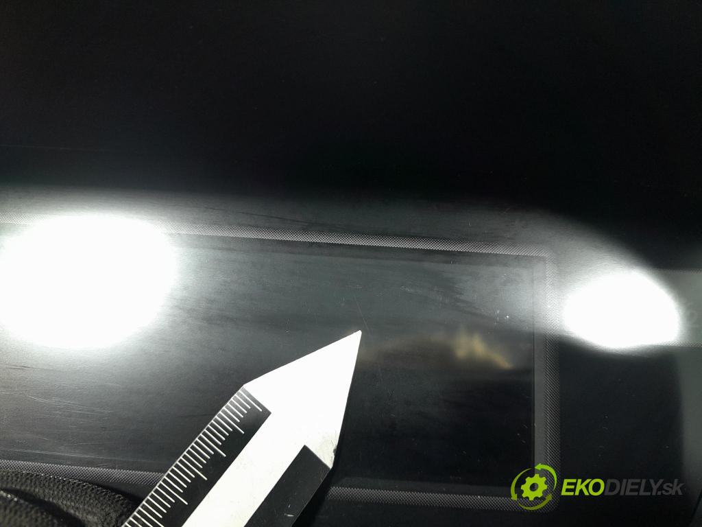 Honda Accord 2010 displej Radio / GPS D099T