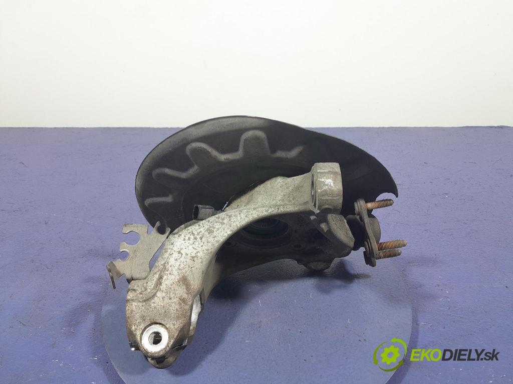 Skoda Superb 2019 náboj Práva: 5Q0407258C