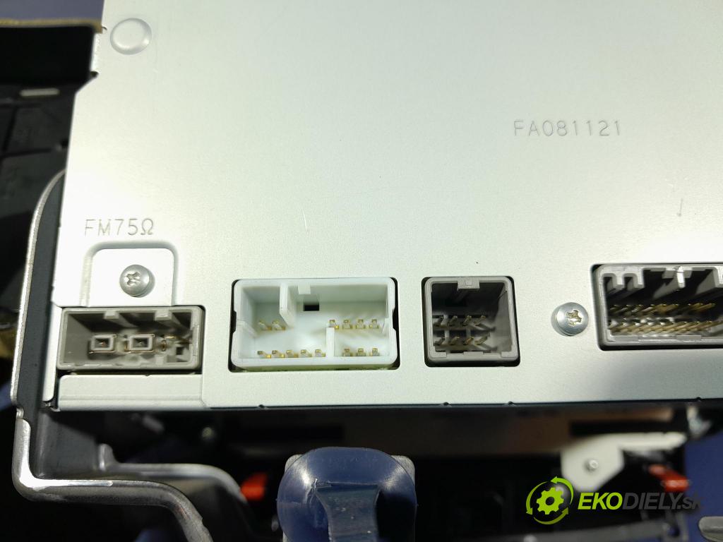 Honda Accord 2010 Radio I Navigace: 39100-TL4-G112-M