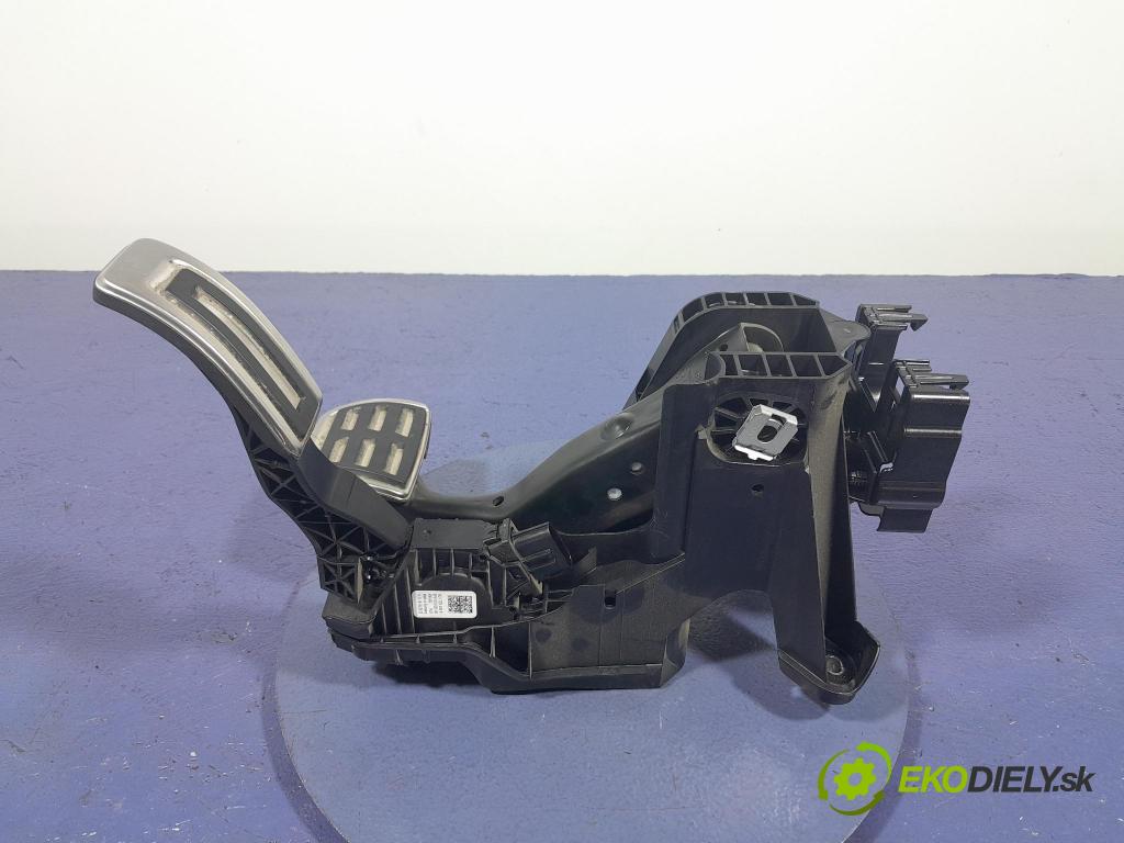 Skoda Superb 2019 pedály 5Q1723058BQ