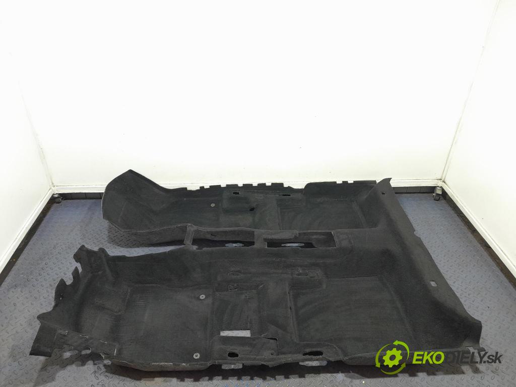 Skoda Superb 2019 koberec do auta