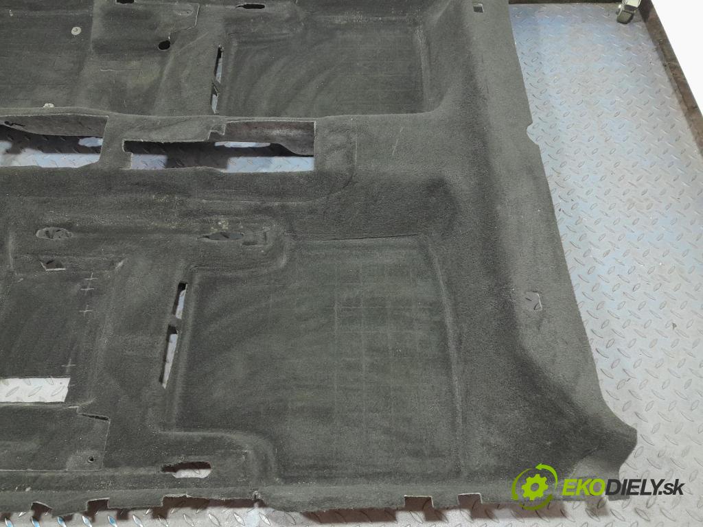 Skoda Superb 2019 koberec do auta