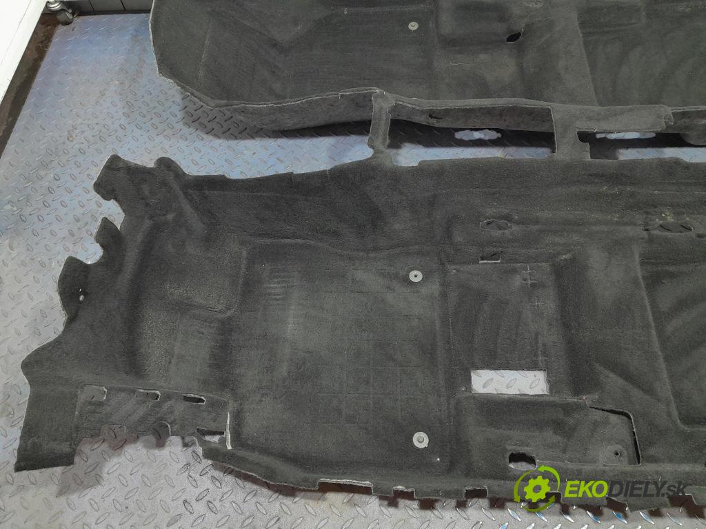 Skoda Superb 2019 koberec do auta