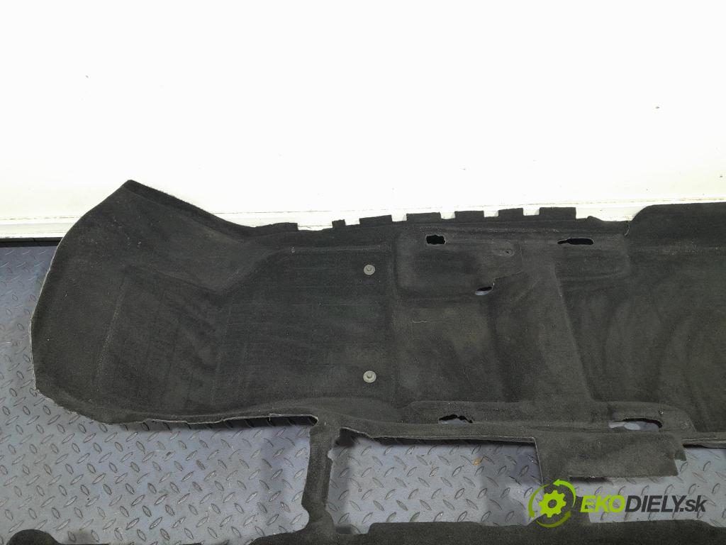 Skoda Superb 2019 koberec do auta