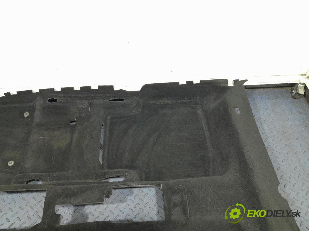 Skoda Superb 2019 koberec do auta