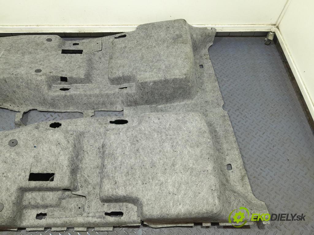 Skoda Superb 2019 koberec do auta