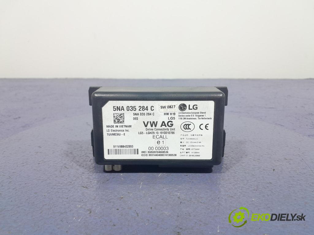 Skoda Superb 2019 řídící jednotka 5NA035284C