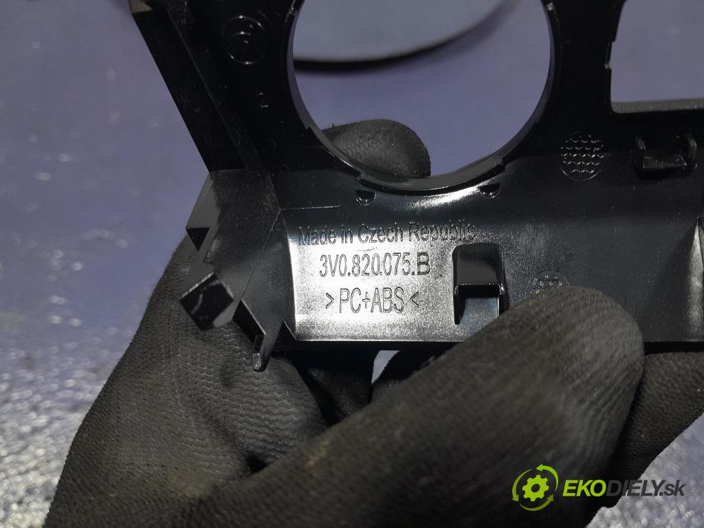 Skoda Superb 2019 lišta Dekoratívní: Uvnitř 3V0820075B