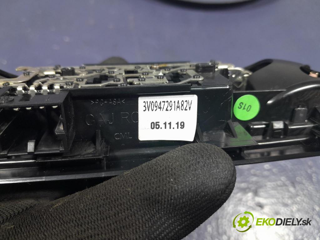 Skoda Superb 2019 Lampy Uvnitř 3V0947291A