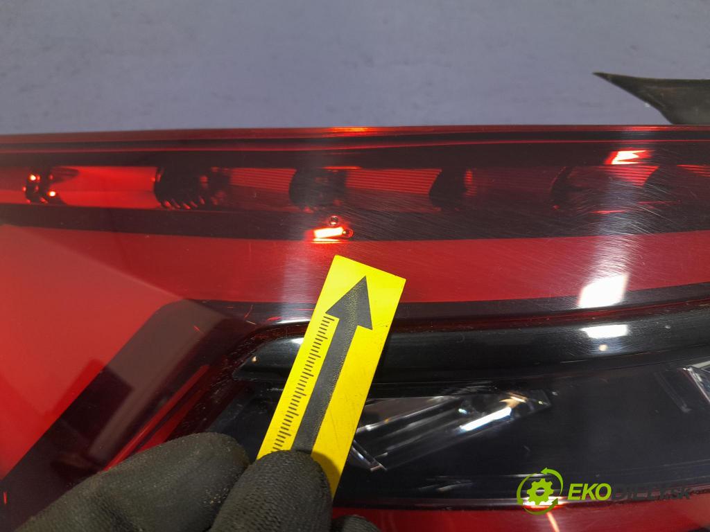 Skoda Superb 2019 světlo Zad: levá Mimo: 3V5945207B