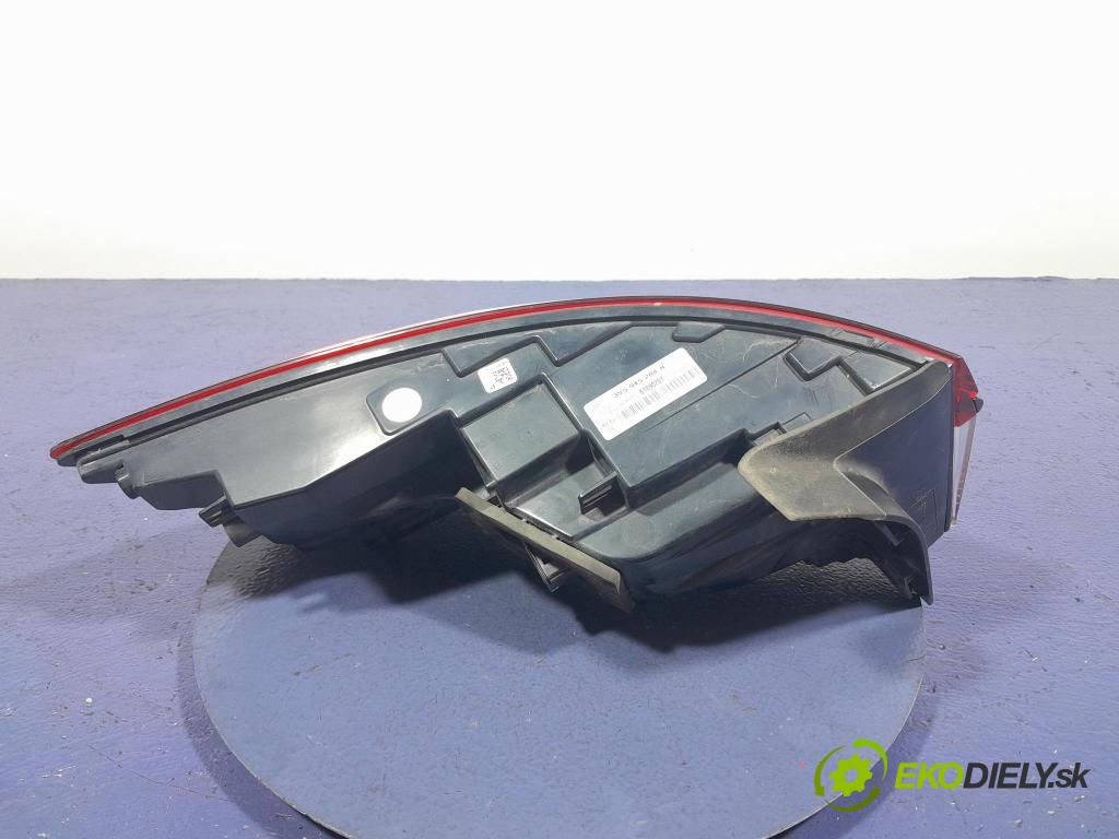 Skoda Superb 2019 světlo Zad: Práva: Mimo: 3V5945208B