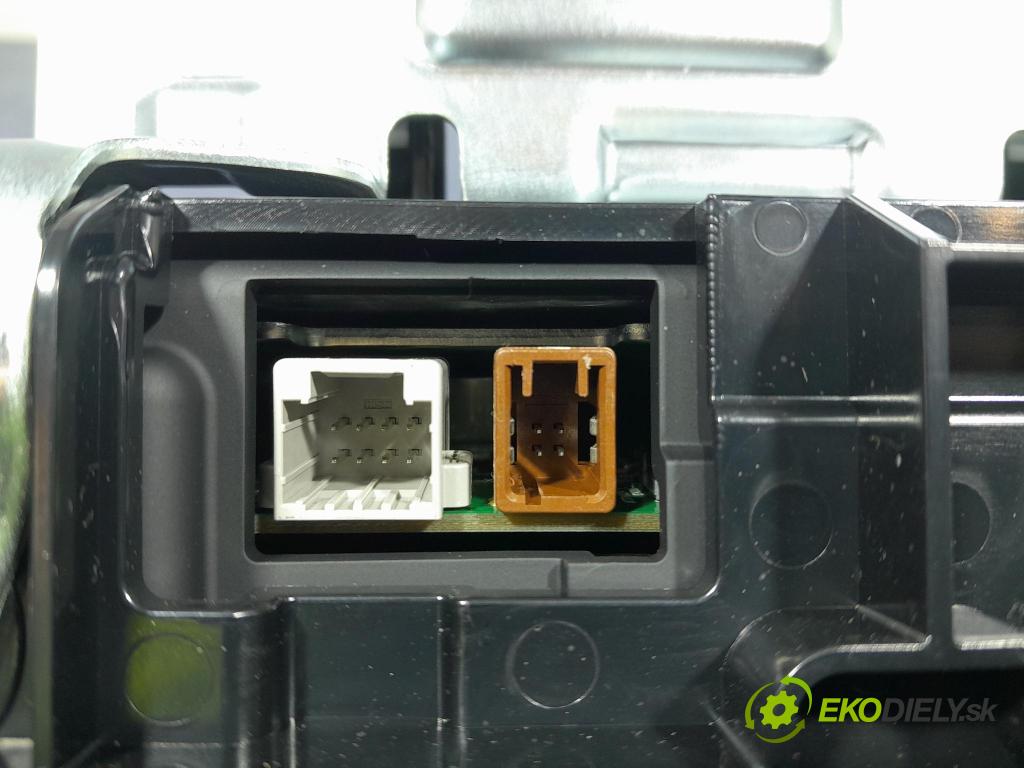 Mazda 6 2016 displej Radio / GPS GRT7611J0