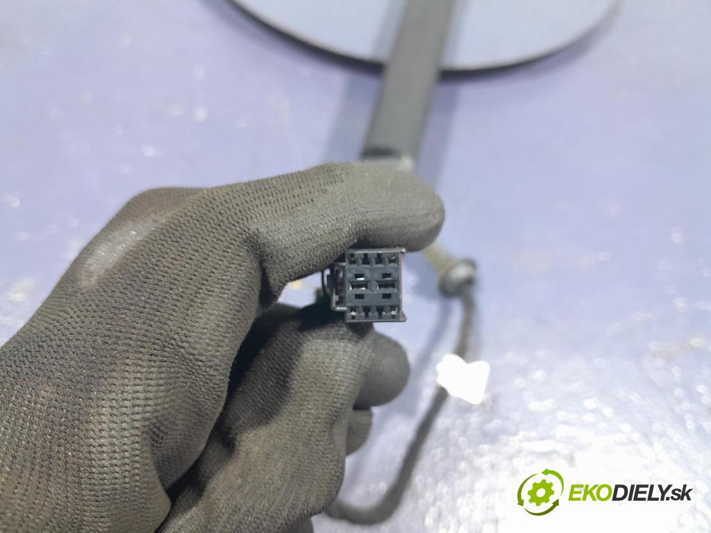 Skoda Superb 2019 Aktuátor: 3V0827851B