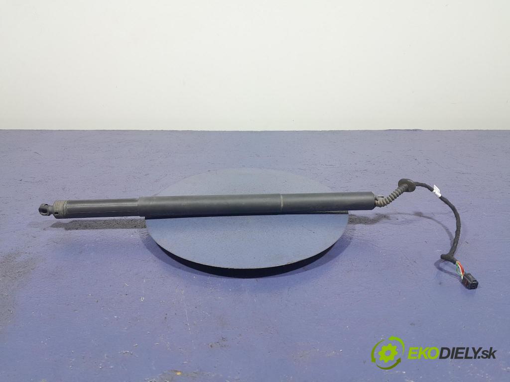 Skoda Superb 2019 Aktuátor: 3V0827851B