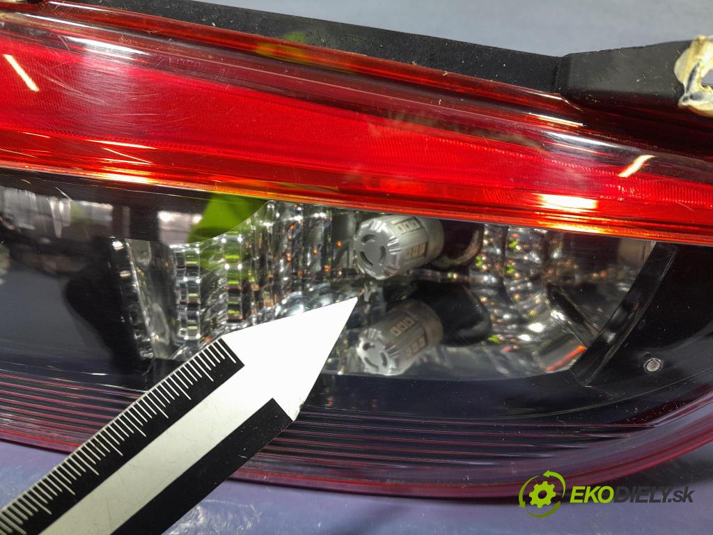 Mazda 6 2016 světlo Zad: Práva: Uvnitř 226-41957