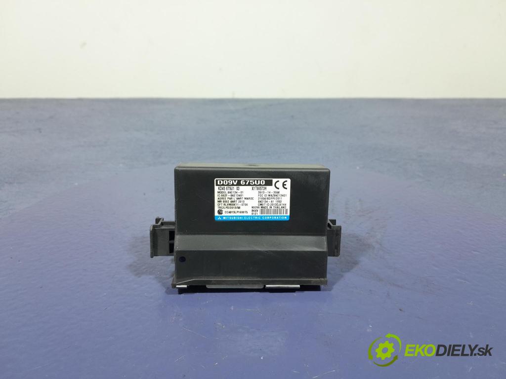 Mazda 6 2016 řídící jednotka D09V675U0