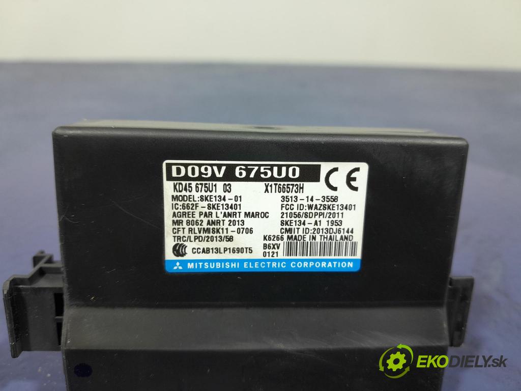 Mazda 6 2016 řídící jednotka D09V675U0