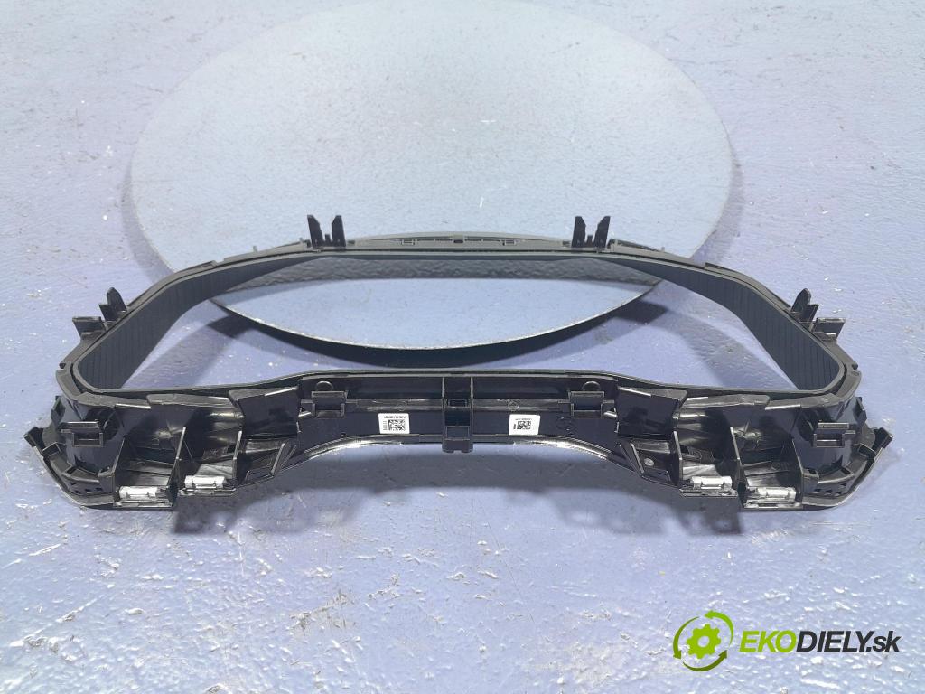 Skoda Superb 2019 kryt Plast: Interiéry: A2C12694201