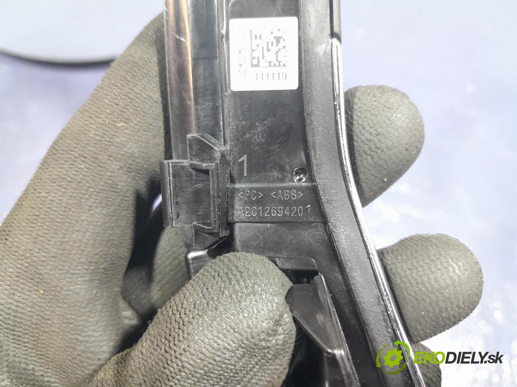 Skoda Superb 2019 kryt Plast: Interiéry: A2C12694201