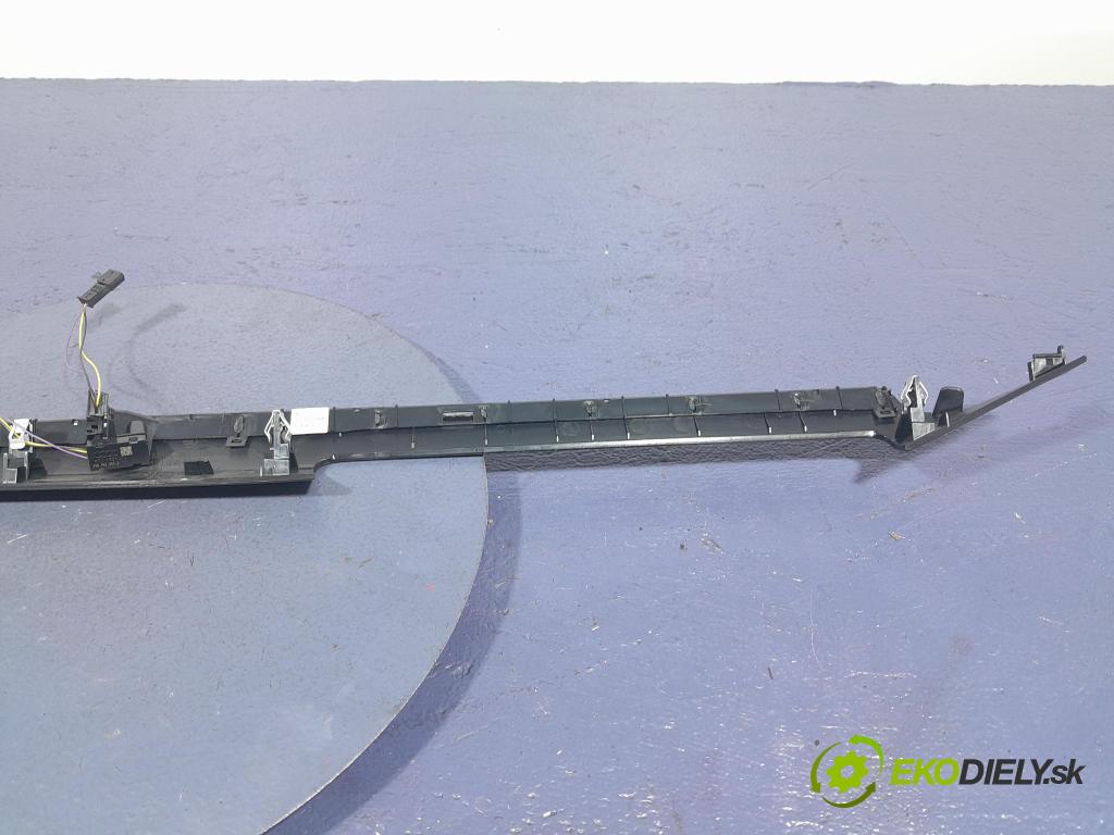 Skoda Superb 2019 lišta Dekoratívní: Uvnitř 3V1858418F