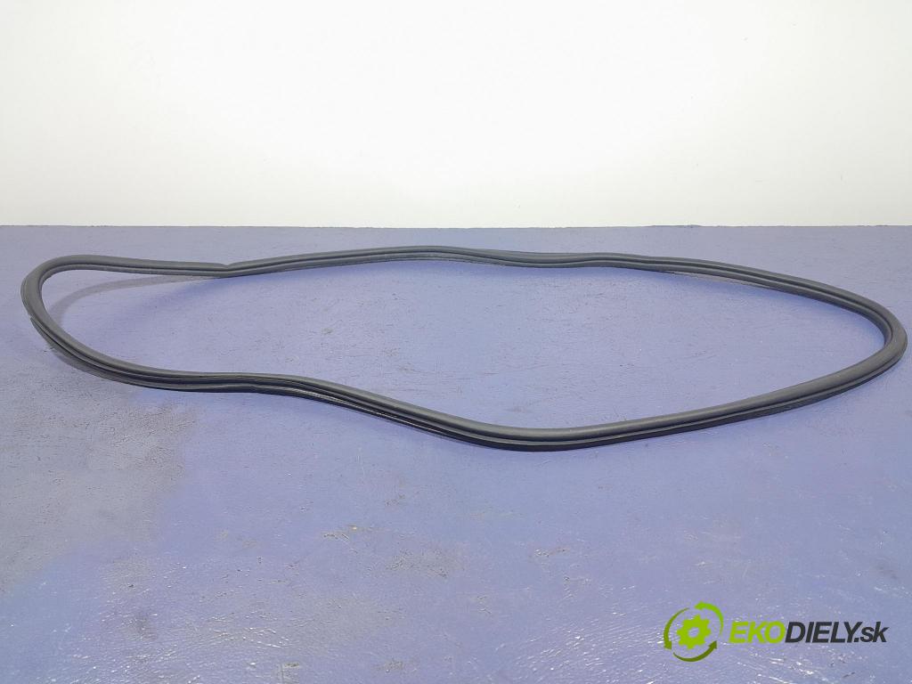 Skoda Superb 2019 Těsnění: dveře 3V0867366B