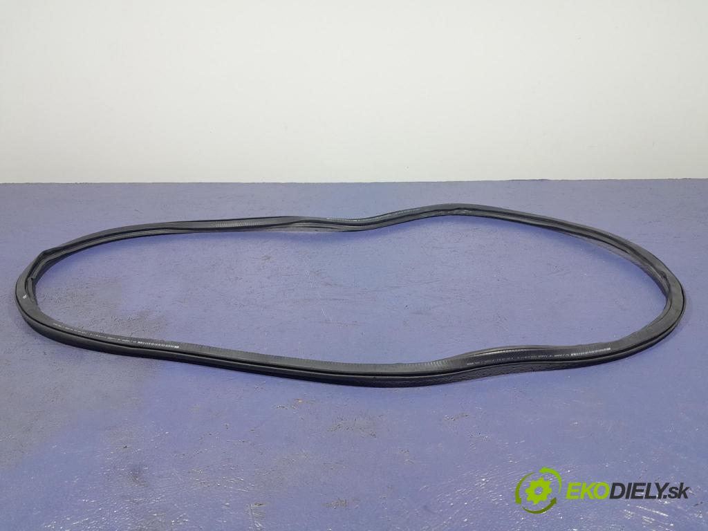 Skoda Superb 2019 Těsnění: dveře 3V5867367B