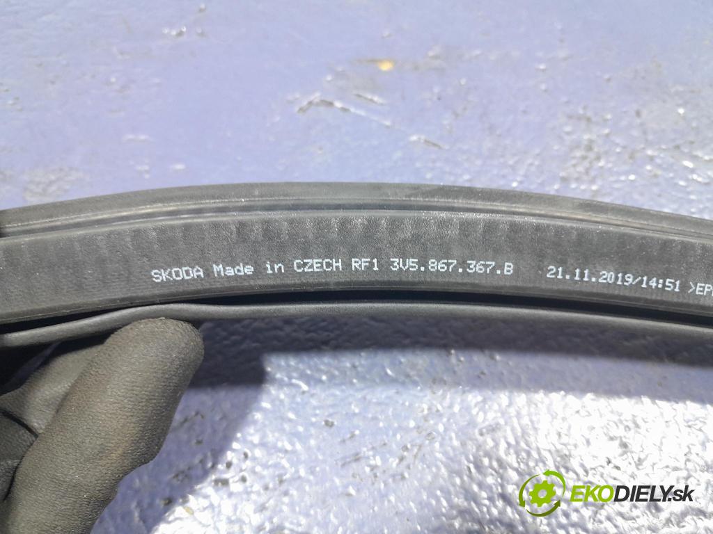 Skoda Superb 2019 Těsnění: dveře 3V5867367B