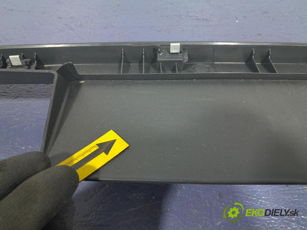 Skoda Superb 2019 kryt Plast: Interiéry: 3V5867605