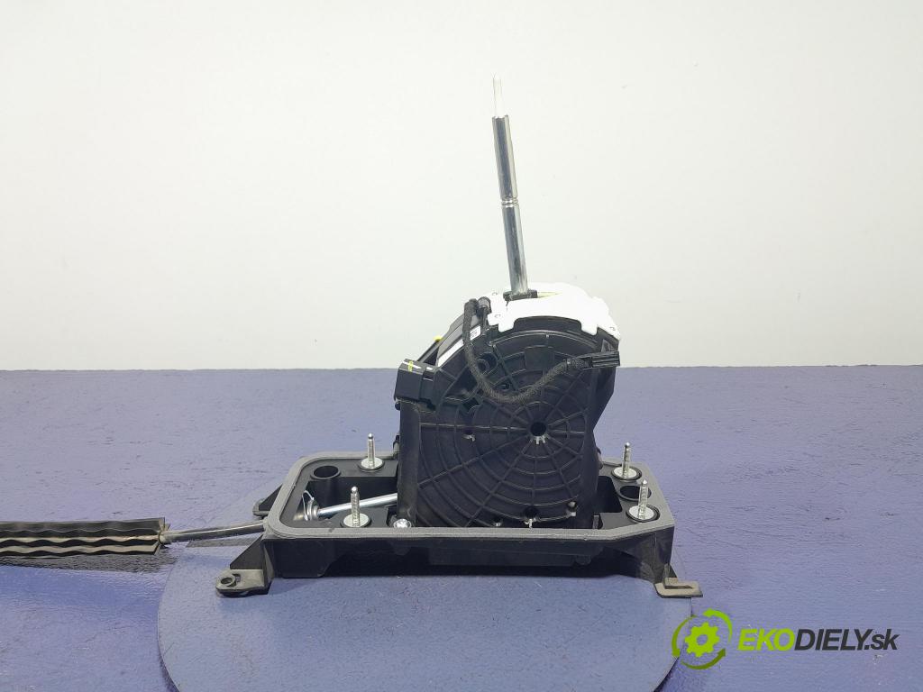 Skoda Superb 2019 kulisa Změny Ozubené kola: 3Q1713023AH