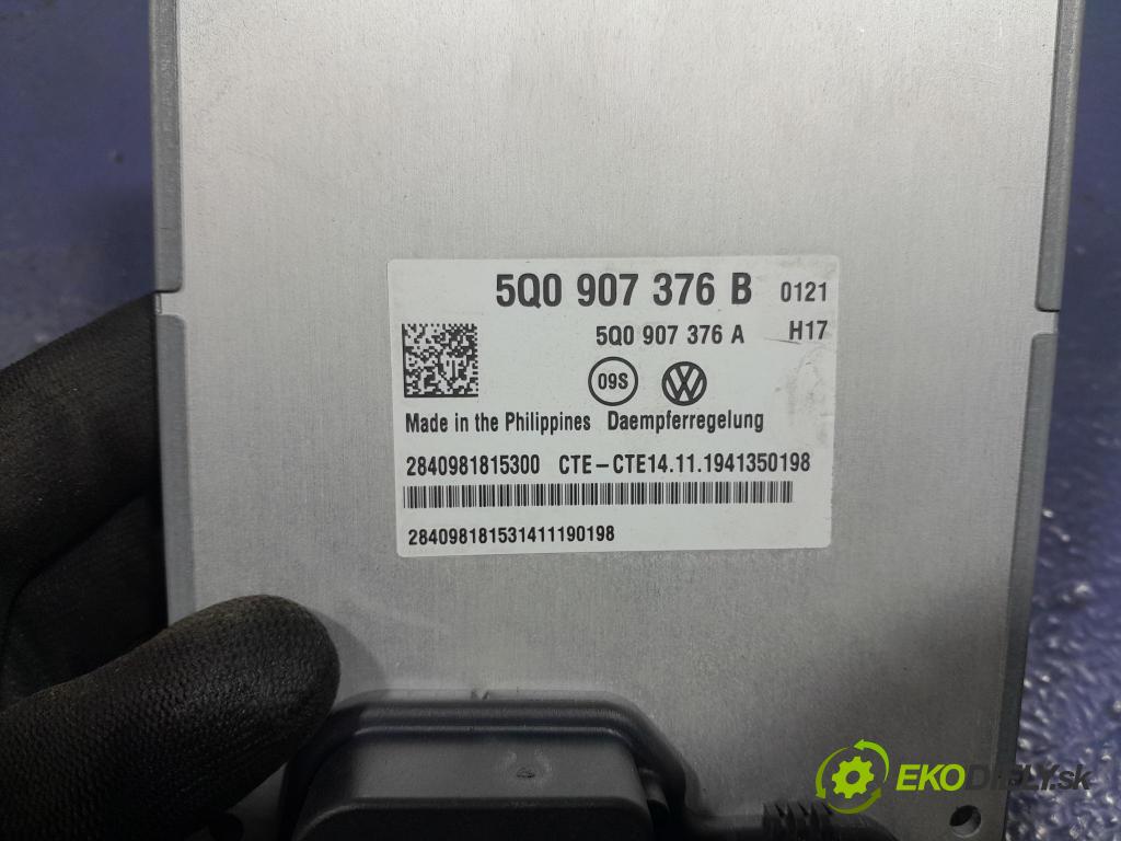 Skoda Superb 2019 řídící jednotka 5Q0907376B