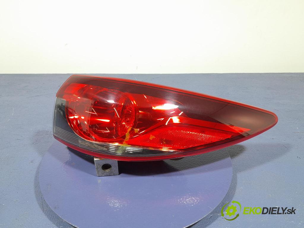 Mazda 6 2016 světlo Zad: Práva: Mimo: GJR9-51150