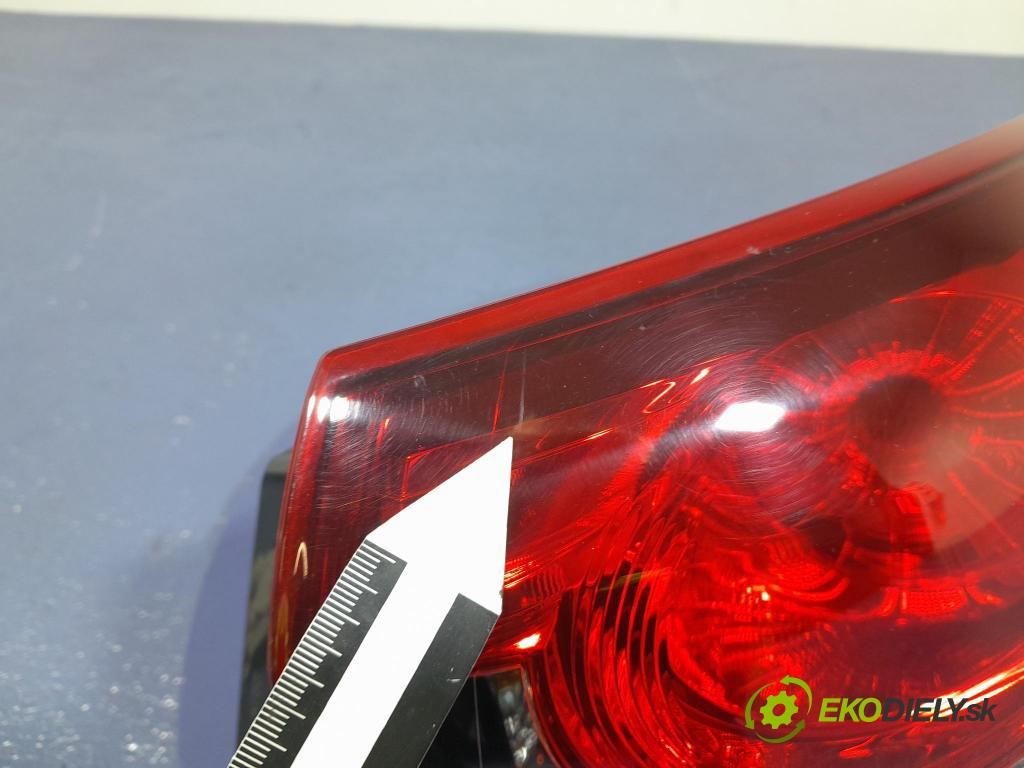 Mazda 6 2016 světlo Zad: Práva: Mimo: GJR9-51150