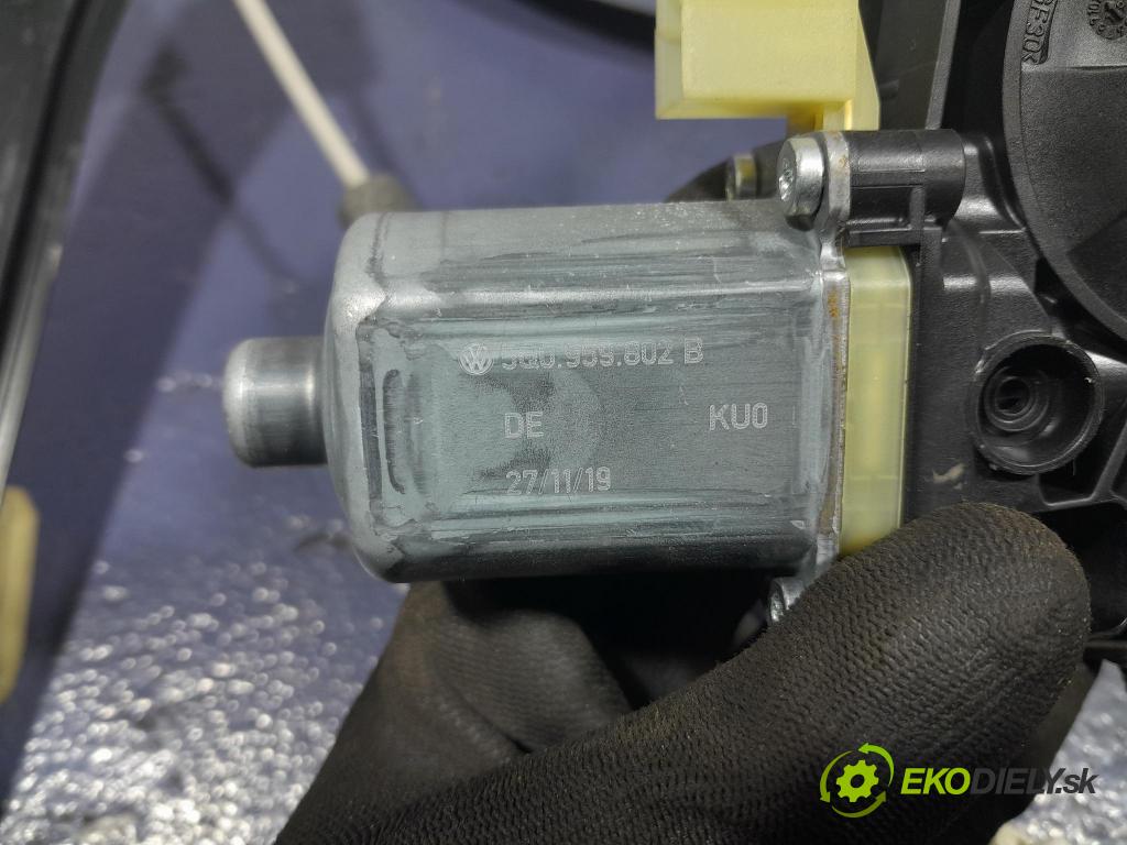 Skoda Superb 2019 mechanismus stahování Sklenka: před v pravo: 3V0837462A