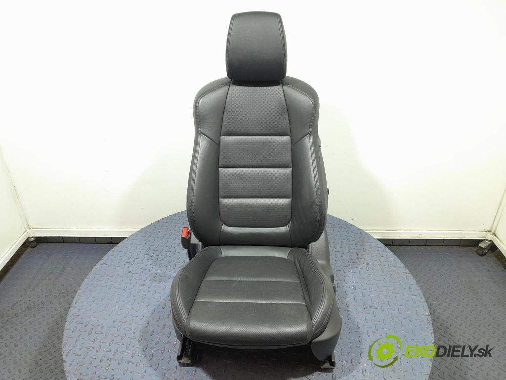 Mazda 6 2016 Sedačka Ovládače: