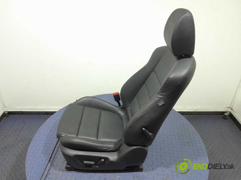 Mazda 6 2016 Sedačka Ovládače: