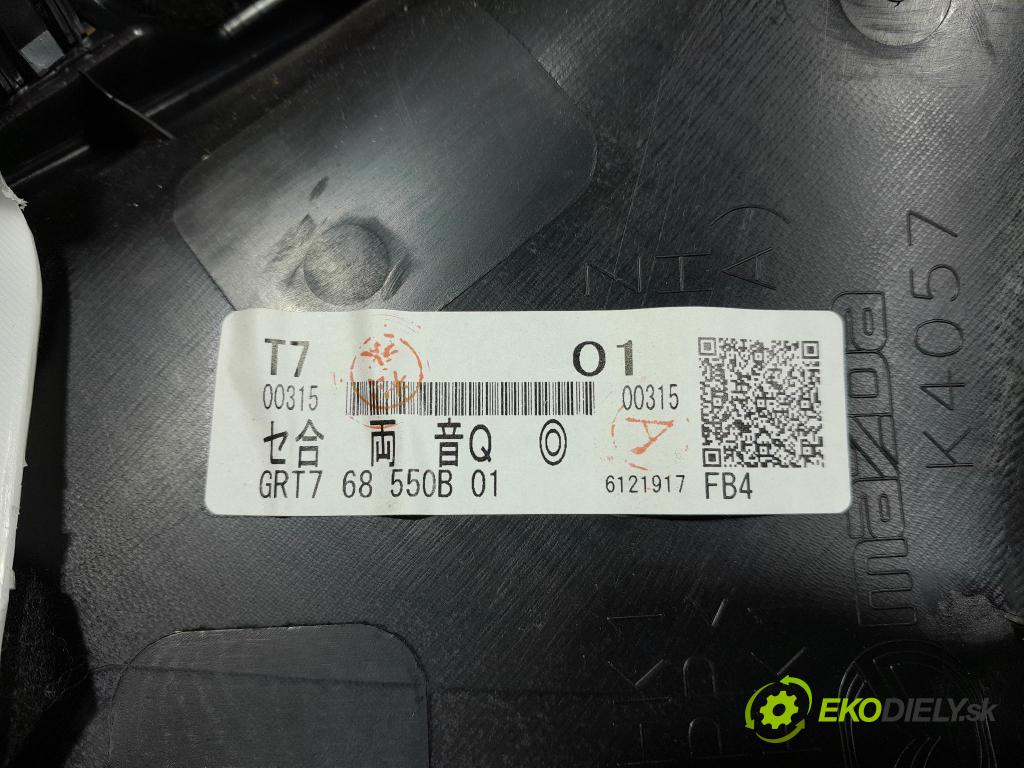 Mazda 6 2016 Čalounictví: dvere zad ľavá 