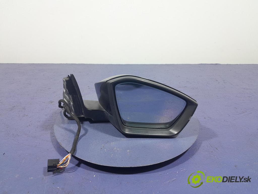 Skoda Superb 2019 zrkadlo pravé